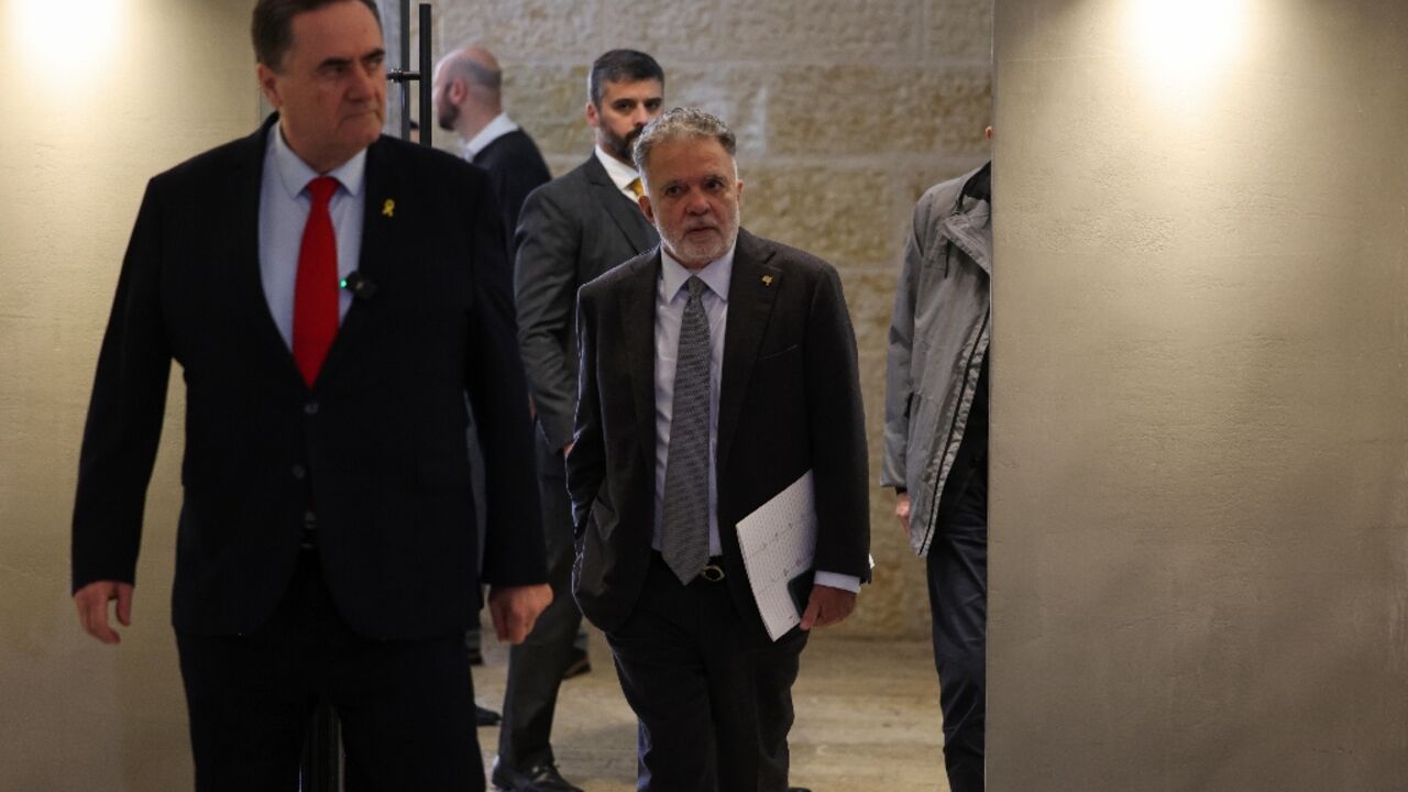 Brazil's ambassador to Israel Frederico Meyer (C) visits the Yad Vashem Holocaust Memorial museum in Jerusalem, where he was summoned by Israel's Foreign Minister Israel Katz (L) Brazil's ambassador to Israel Frederico Meyer (C) visits the Yad Vashem Holocaust Memorial museum in Jerusalem, where he was summoned by Israel's Foreign Minister Israel Katz (L)