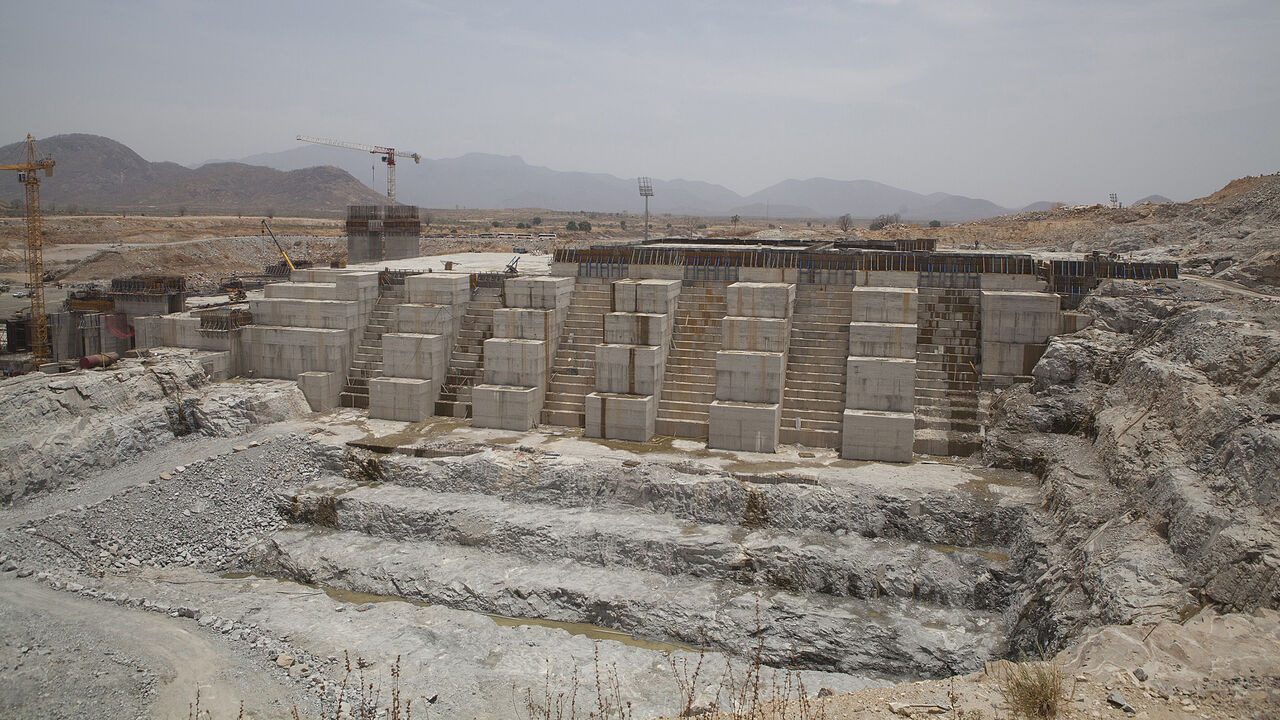 Par8136942 A photo taken on March 31, 2015 shows the Grand Renaissance Dam under construction near the Sudanese-Ethiopian border. Ethiopia began diverting the Blue Nile in May 2013 to build the 6,000 megawatt dam, which will be Africa's largest when completed in 2017. The leaders of Egypt and Ethiopia promised on March 24 to boost cooperation on the Nile river and turn a page on a long-running row over Addis Ababa's controversial dam project. Egypt, heavily reliant for millennia on the Nile for agriculture and drinkin
